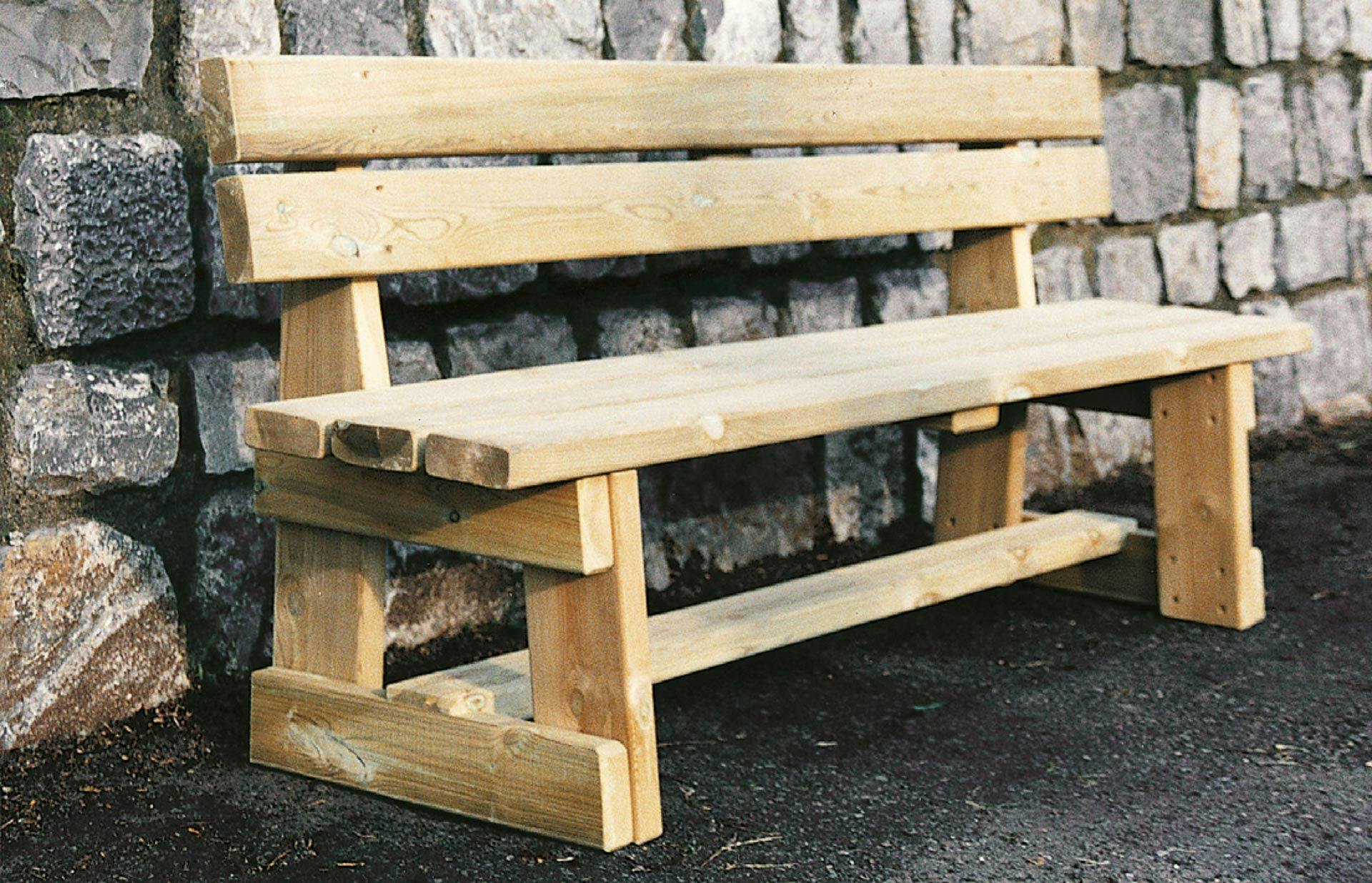panchina-in-legno-con-schienale.jpg
